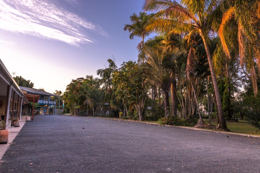 Tin Can Bay Motel Экстерьер фото
